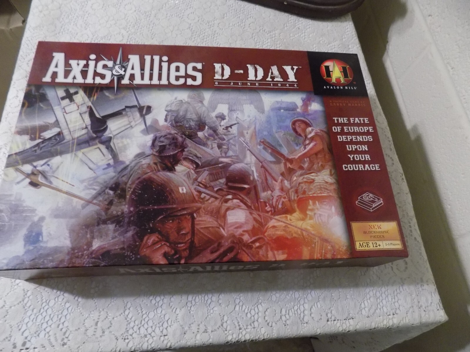 Axis and Allies DDay 6 June 1944 Avalon Hill COMPLETE, Very Nice