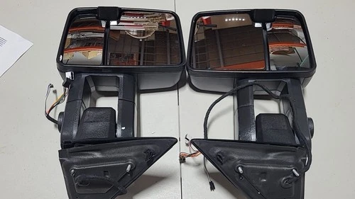 USED Tow Mirrors Power for 09-18 Dodge Ram 1500 10-18 Ram 2500 3500 Puddle Light