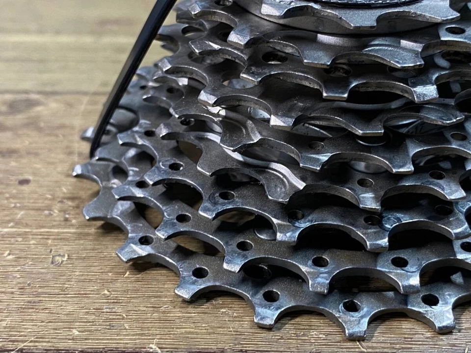 Piñón casete bicicleta de carretera Shimano Dura-Ace CS-7700 9 velocidades 12-23T USADO Foto 3 de 4