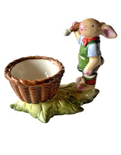 Villeroy & Boch Bunny Family Eierbecher Hasenjunge beim Malen