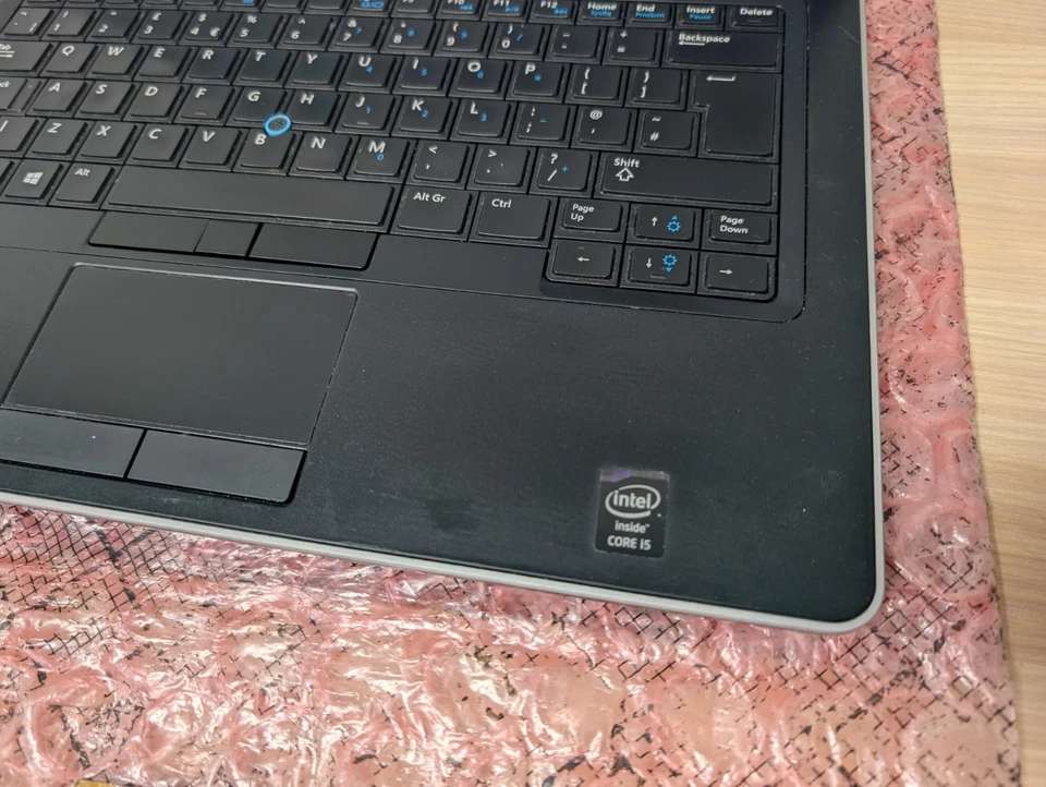 Dell Latitude E7440 - i5-4200U - 4GB Ram - No Storage - Image 3 of 4