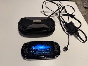 PlayStation Vita Wi-Fi White PCH-2000ZA12 PlayStation Vita Wi-Fi White PCH-2000ZA12