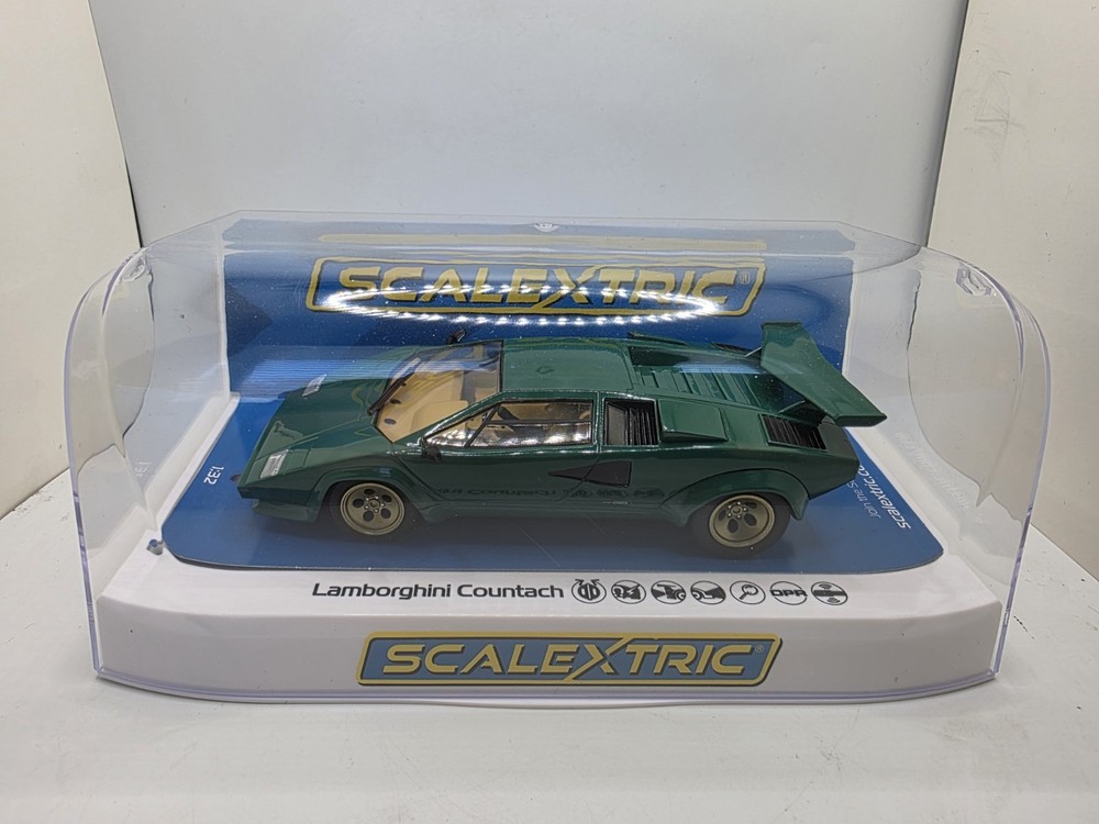 Scaletrix Lamborghini Countach 1/32 Slot Car NIB Detailed Scale Model