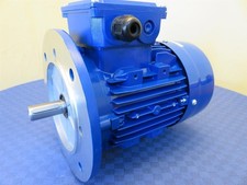 Elektromotor Drehstrom 1,1kW S6 1500/min Welle 19mm 80 B5(Flansch)