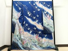 Japanese Kimono Luxurious Long-Sleeved Embroidery Flying Crane Pure Silk