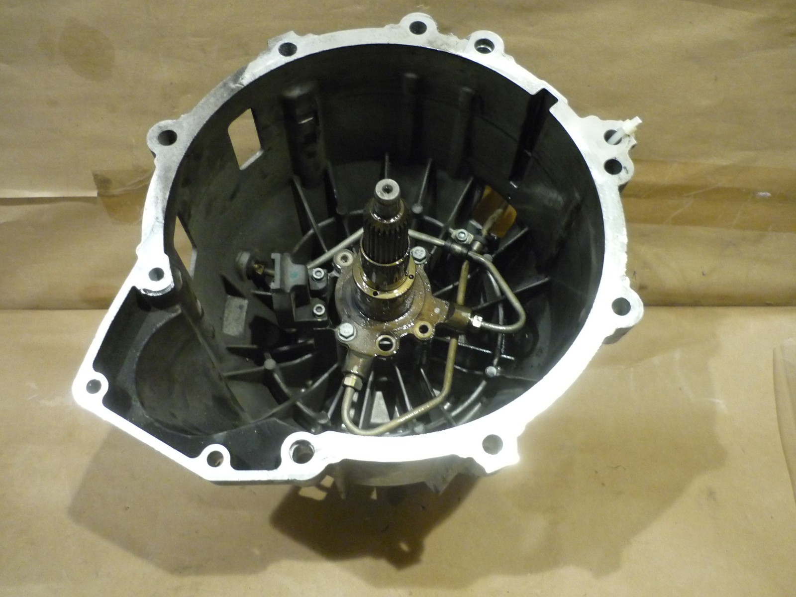 Maserati Quattroporte 05 - Clutch / Bell Housing P/N 202834