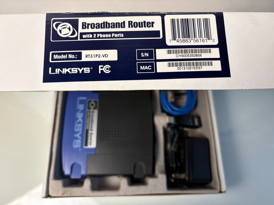 Linksys RT31P2 3-Port 10/100 Wired Router with 3 ethernet and 2 Phone Ports - Image 2 of 4
