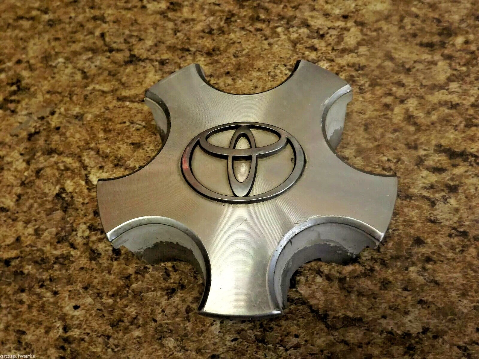 (1) 8892 rare OEM Genuine Toyota Cressida X80 MX83 alloy rim wheel