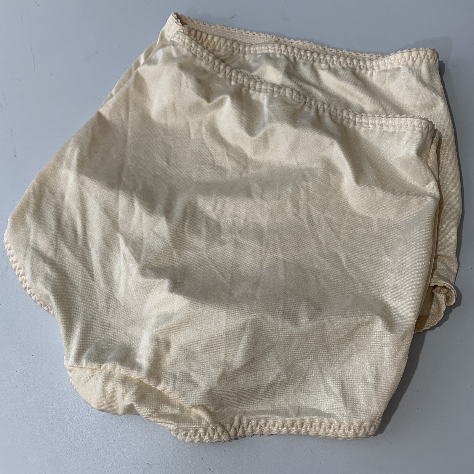 LOT OF 2 Hanes Her Way Beige Satin Girdle Shaper Panty 0500 VTG