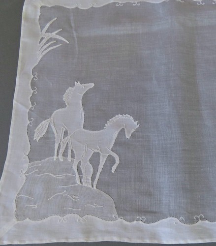 8 Vintage MADEIRA Organdy + Linen Hand Embroidered + Appliqued Placemats HORSES - Picture 7 of 10