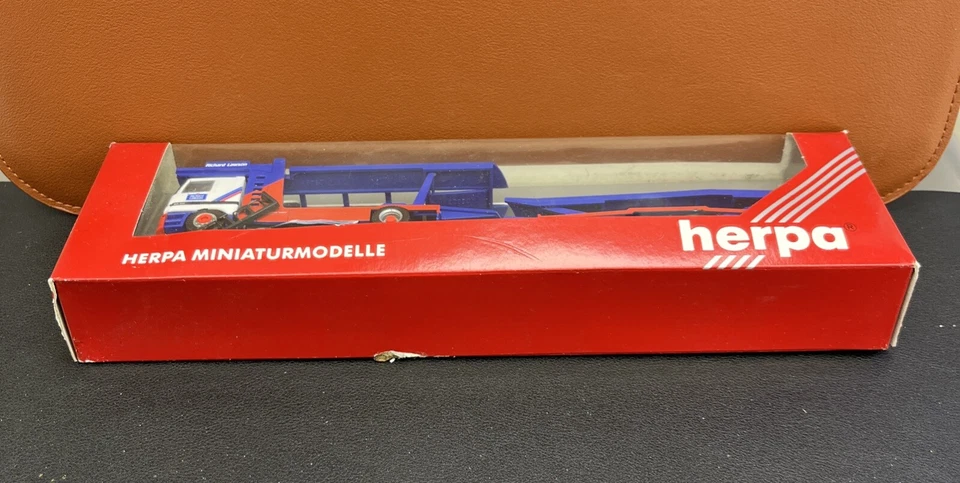 Camión Herpa Mercedes Benz Actros L HZ Richard Lawson 146463 Z1 Foto 4 de 4