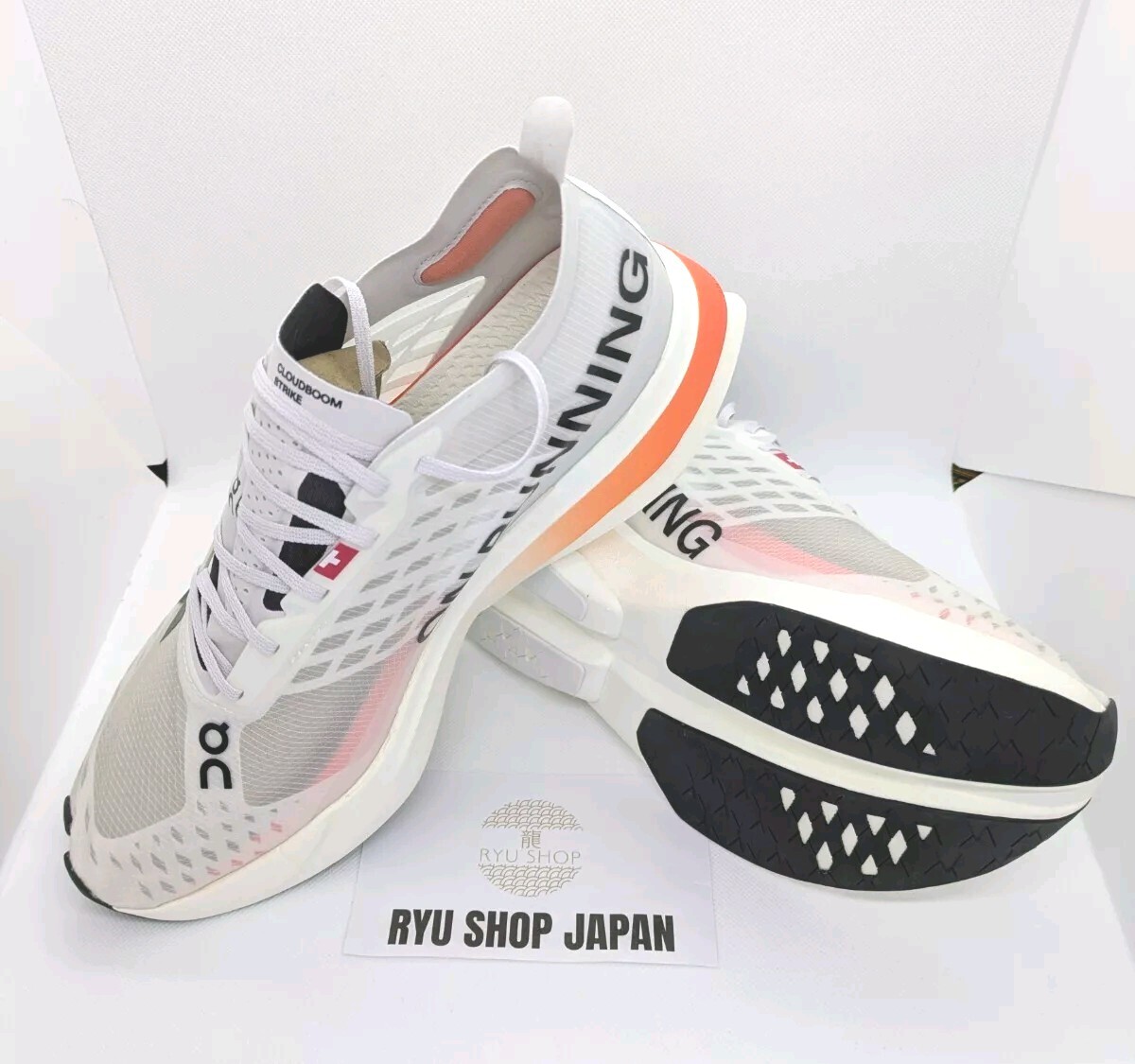 On Men's Running Shoes Cloudboom Strike 3ME30480462 White / Black
