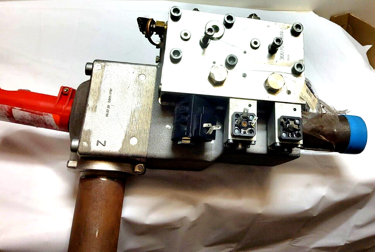 NEW Beringer Bucher Hydraulic Lift Control Valve Pump LRV 700 LRV700