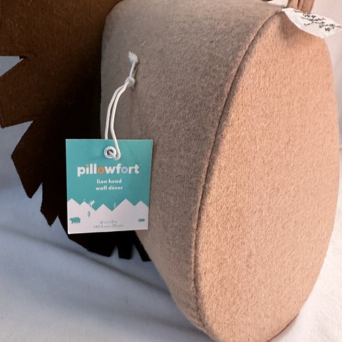 Target Pillowfort Lion Head 16" Wall Hanging Plush 3D Decor Mascot Pack Of 2 - 第 9/11 張圖片
