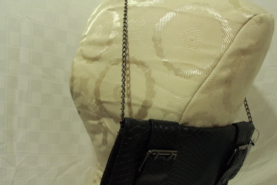 Bolso sin asas plegable con correa de cadena a presión brillo de peltre STYLE&CO para mujer Foto 3 de 4