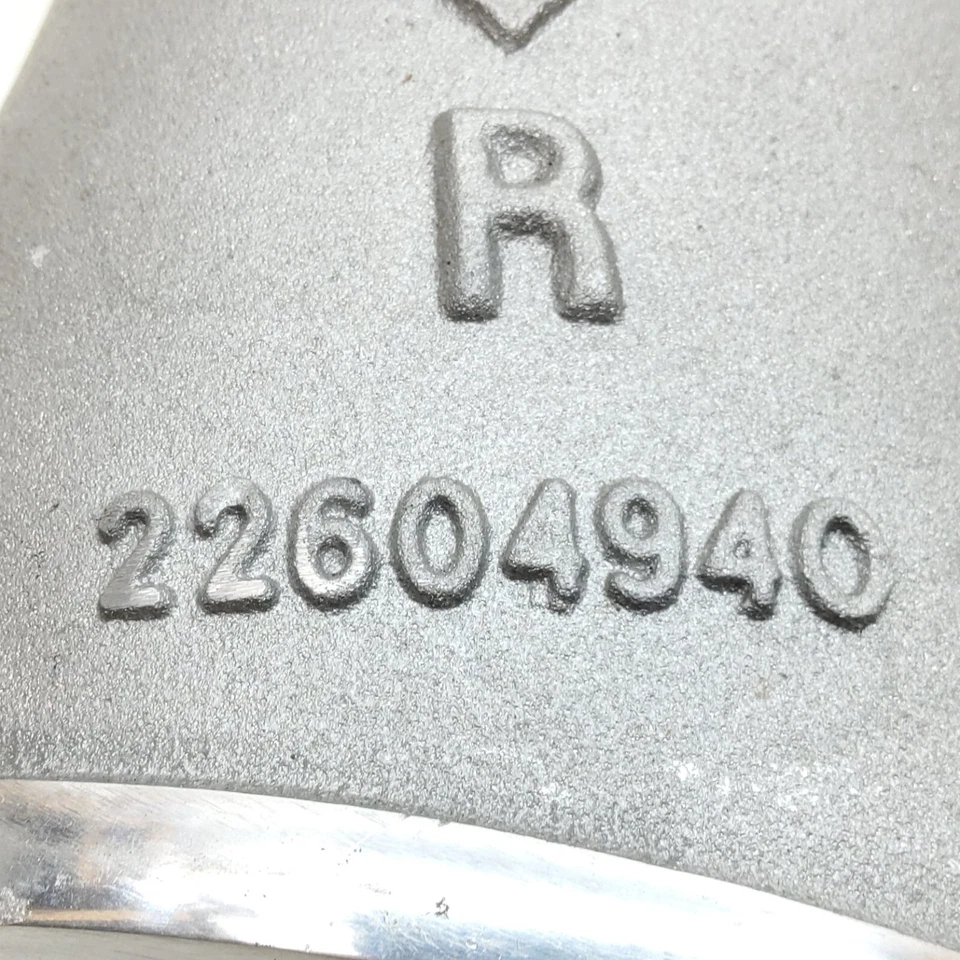 Nuevo Genuino GM 96-98 Grand Am Pasajero Lado Derecho Trasero Fábrica Tubo de Trasero 22604940 Foto 3 de 3