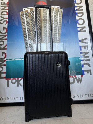 RIMOWA x Lufthansa Carry-On Suitcase 32L Silver with Dividers