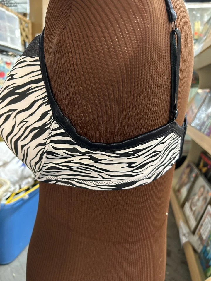 Moda Sujetador Bug Balconette Encaje Acolchado 42DD Cebra Negro Blanco Forrado con Aros Foto 3 de 4