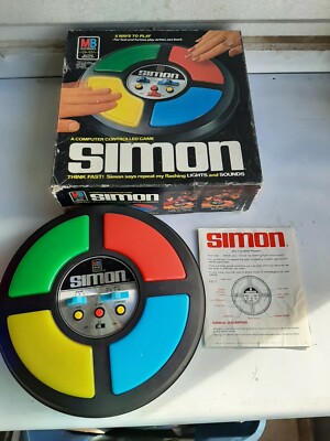 Milton Bradley Electronics 1978 Simon with Box and Instructions 