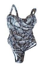Catalina One Piece Women  s Swim Suit Size Medium