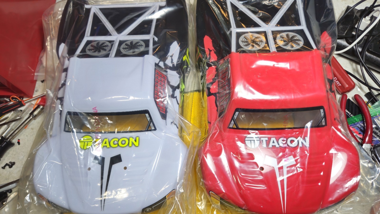 TACON THRILLER 1/14 SCT BODY SHELLS/LC RACING EMB-SC 1/14 SC