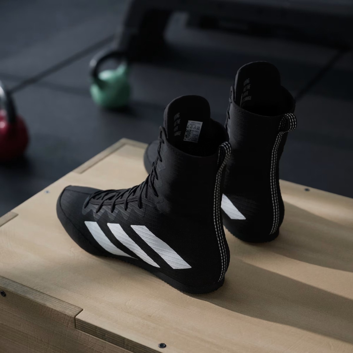 adidas Box Hog 4 JS4684 Core Black / Cloud White / Core Black