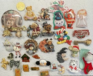 Lot of 25 Fun Vintage Mixed Materials Christmas Winter Themed Holiday Lapel Pins