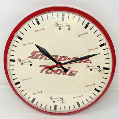 rare vintage Snap-On Tools red wall clock USA 12'' garage sign round truck wrench