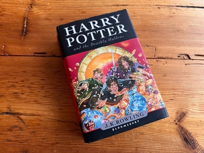 Harry Potter and the Deathly Hallows Bloomsbury First Edition Hardback 2007