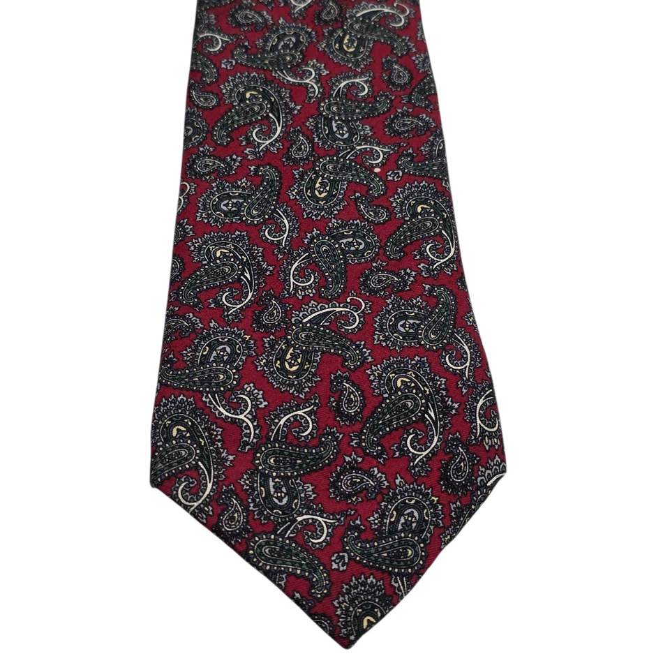 Corbata corta Rivetz Of Boston para hombre roja toda seda cachemira boho diseñador negocios Foto 2 de 4