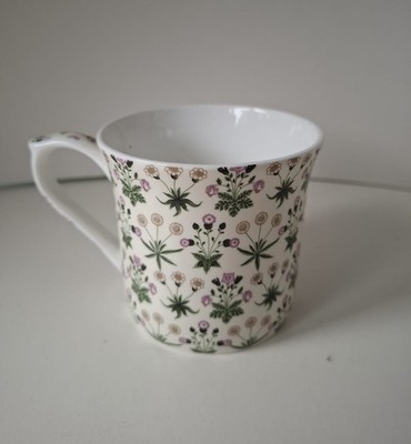 William Morris V & A Daisy Tapetenbecher Floral inspiriert Victoria & Albert Museum