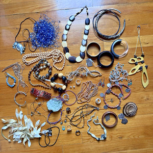 Big Estate Lot Costume Jewelry All Wearable Murano RLL Tiffany Ethnic Statement