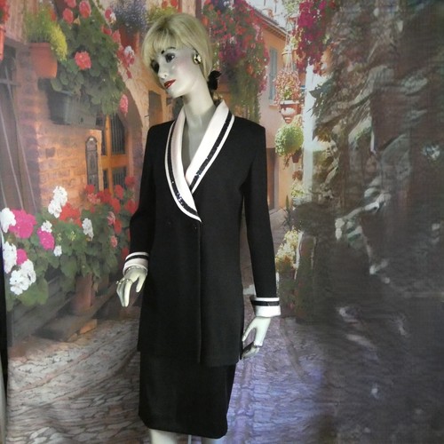 Traje Falda Negra Noche St. John Talla 8 Rosa Seda Cuello y Puños Negro Satén Falda - Imagen 2 de 19