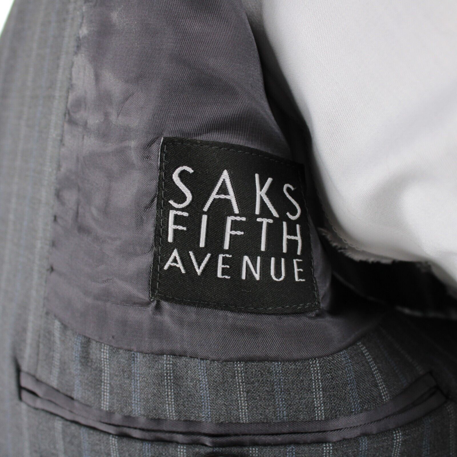 Saks Fifth Ave Wool Ermenegildo Zegna Cloth Two Piece Suit 40S US Gray Striped