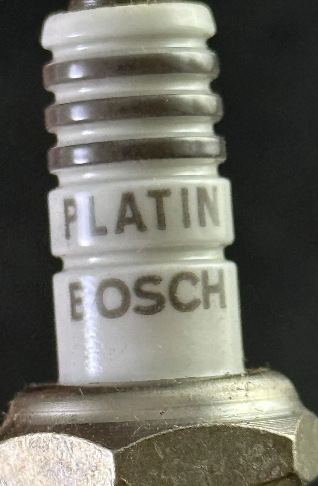 Bosch платиновые свечи зажигания # 4226, упаковка из 4, новые из старых запасов, DR8BPX, VC7 - Изображение 4 из 4