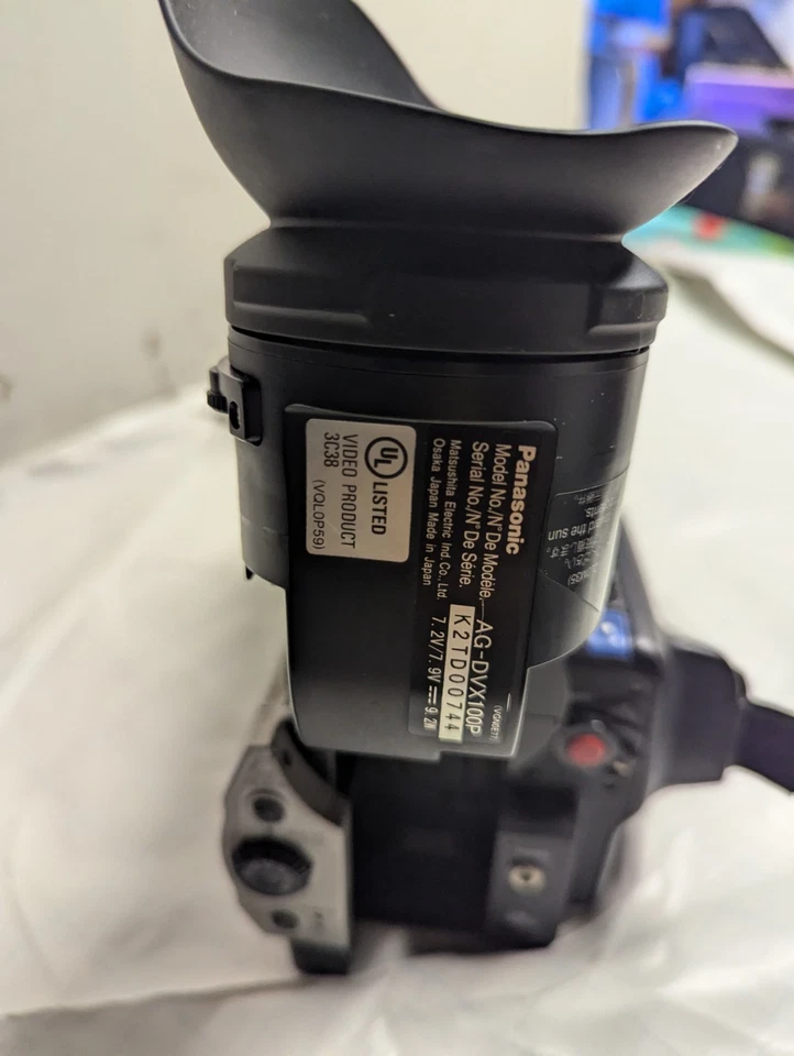 *For Parts* Panasonic Model: DVX100P MiniDV 3 CCD Video Professional Camcorder - Image 3 of 4