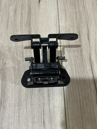 2006-2009 Mercedes W209 CLK350 CLK500 Convertible Rear Hinge Latch Genuine OEM - Picture 4 of 13
