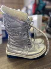 Sorel X Disney Sherpa Silver Frozen Winter Boots. Ladies 6.5