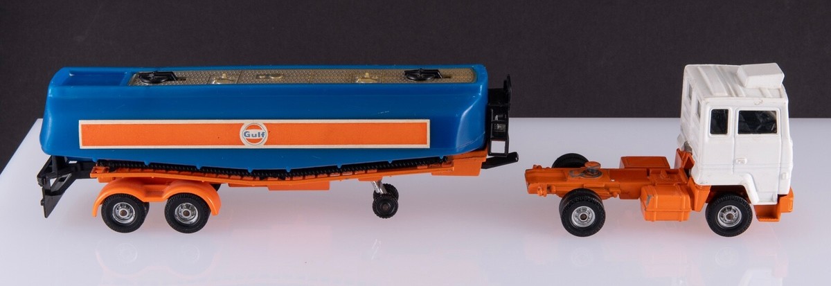 CORGI TOYS ANCIEN Volkswagen Toblerone Van avec Boîte EUR 40,00 - DE