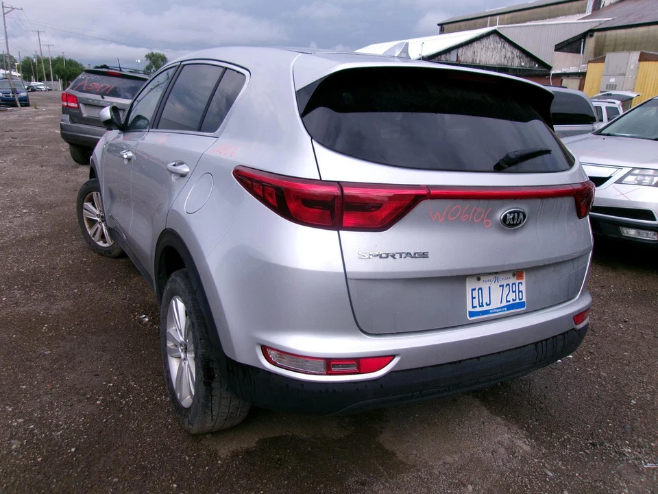 Used Front Left Seat Front fits: 2018 Kia Sportage cloth manual Front Left Grade Foto 3 de 4