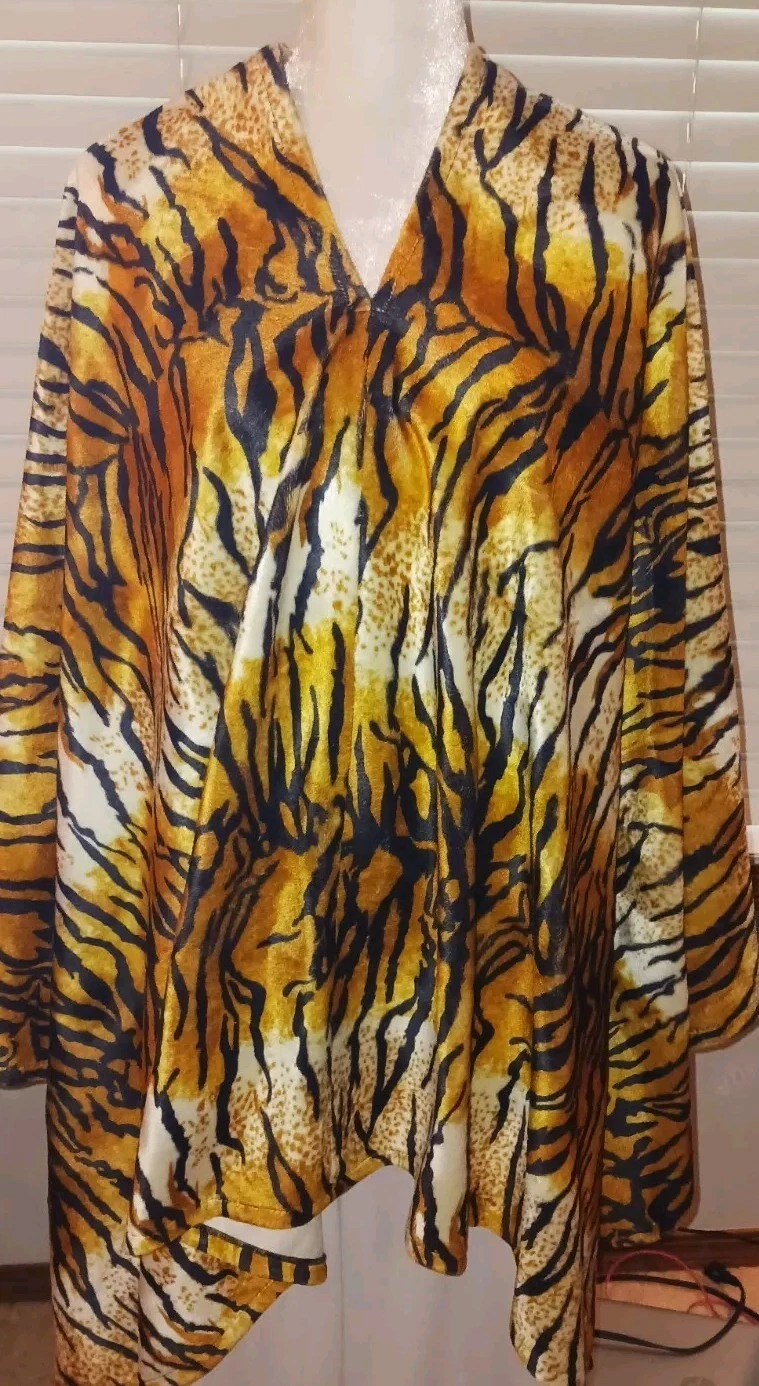 Beautiful New Soft Tiger Cat Animal Print Poncho Cape
