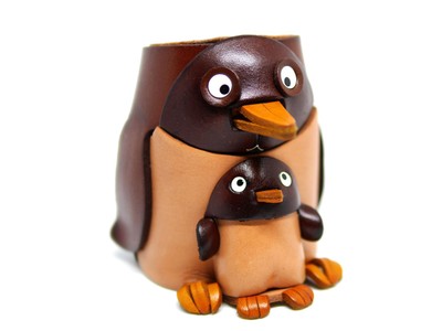 penguin glasses case