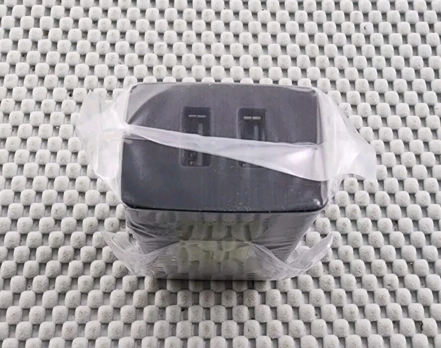 24W Type USB-A USB Super Fast Charger OEM For Samsung S22 Ultra S22+ S21 Note20 - Image 3 of 4