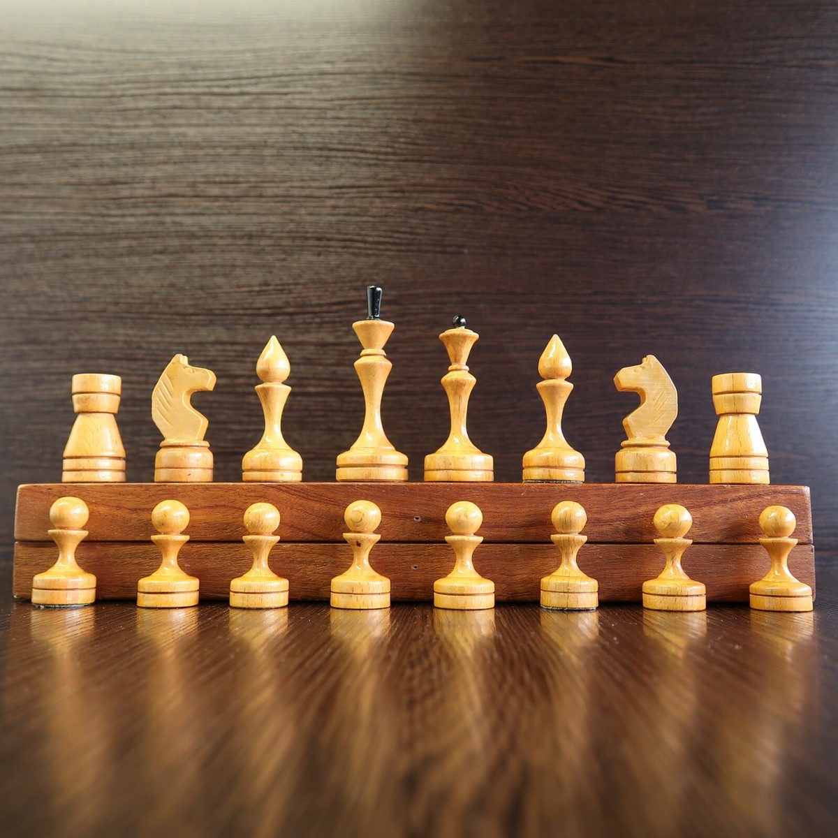 Jeu D'échecs Vintage En Bois Massif, Fabrication Soviétique URSS, Années 1970