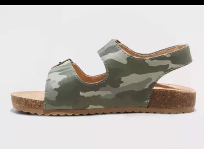 NWT Toddler Reagan Camo Print Sandals Olive Green - Cat & Jack - SIZE 9