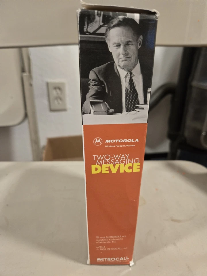 Motorola T900 Talkabout Buscador 2 Vías Azul con Soporte NUEVO En Caja Foto 3 de 4