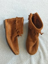 Minnetonka Brown Suede Leather Zip Back Fringed Ankle Moccasin Bootie Size 7