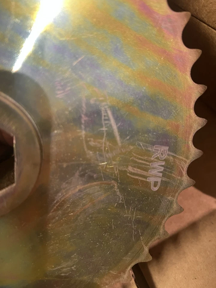 Piñón de accionamiento para camioneta empacadora - 1-1/4 hexagonal 520-58632 Foto 4 de 4