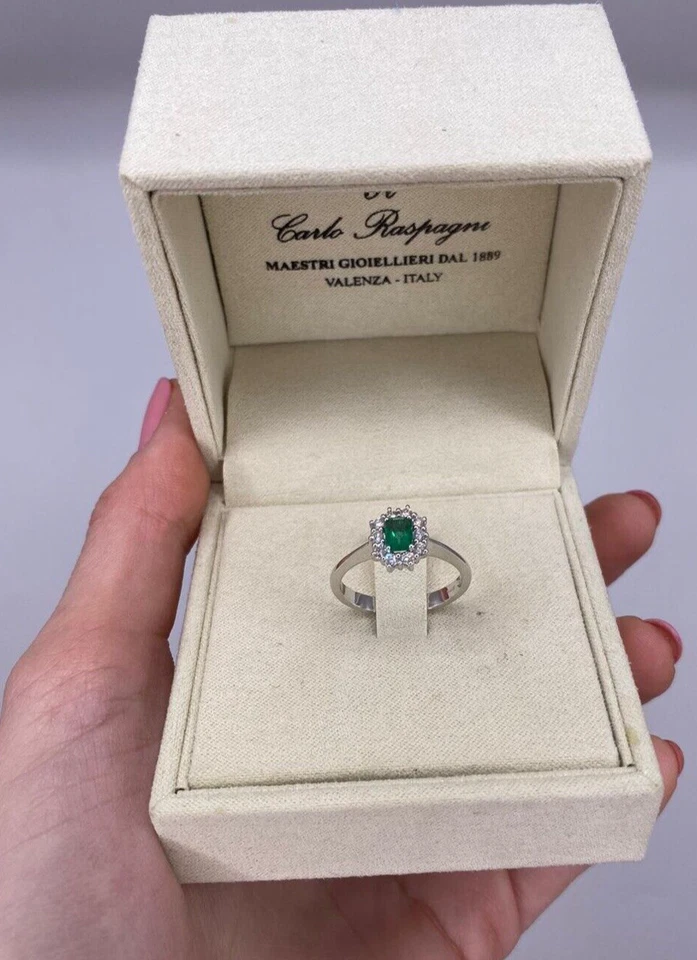 Anillo de Oro Blanco 18kt. Diamantes Naturales Y Esmeralda Natural con Garantia - Imagen 4 de 4