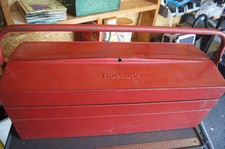 Boîte à outils en métal Roebuck
